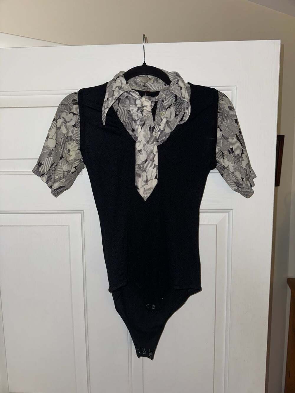 Vintage Radlee Black Bodysuit Floral Blouse Vest Tie Secretary Top Size M